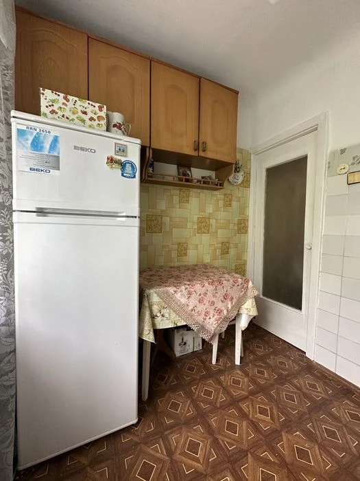 Продам 2- кімнатну квартиру на вул. Степана Бандери.