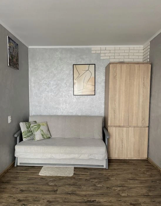 Продам 1 кімнатну по вулиці Дворецькій