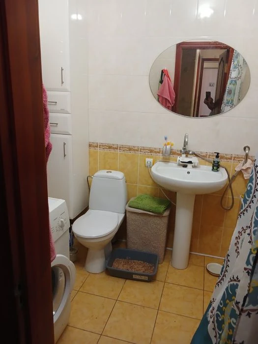 Продам 2 к/кв 3/3д. р-н ЮТЗ-пр.Богоявленский-Молодогвард.53/