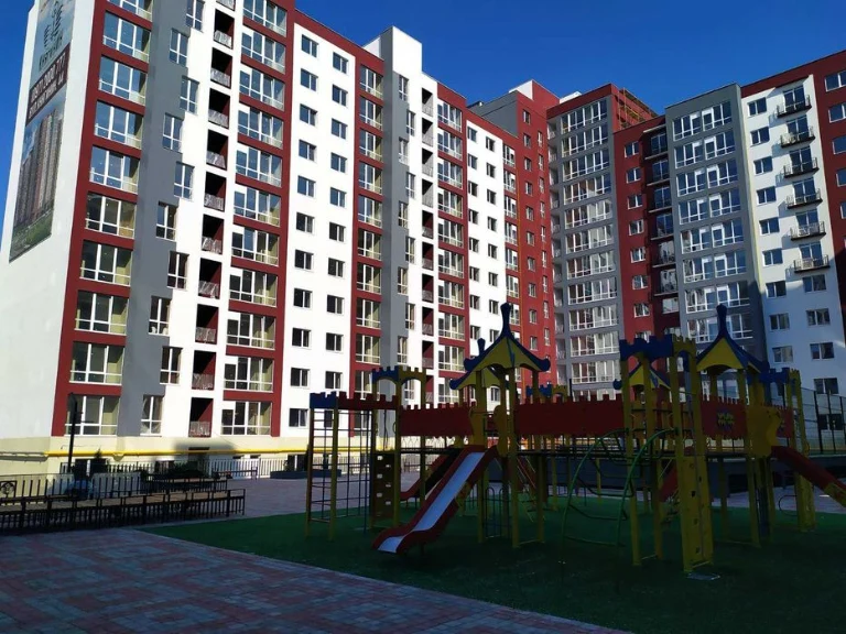 Продам, ЦЕНТР міста, 43м.кв., КНЯГИНЕН