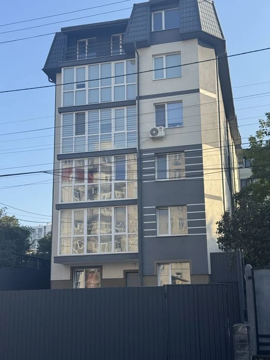 Сира 3кім вул.Гайова перший високий поверх