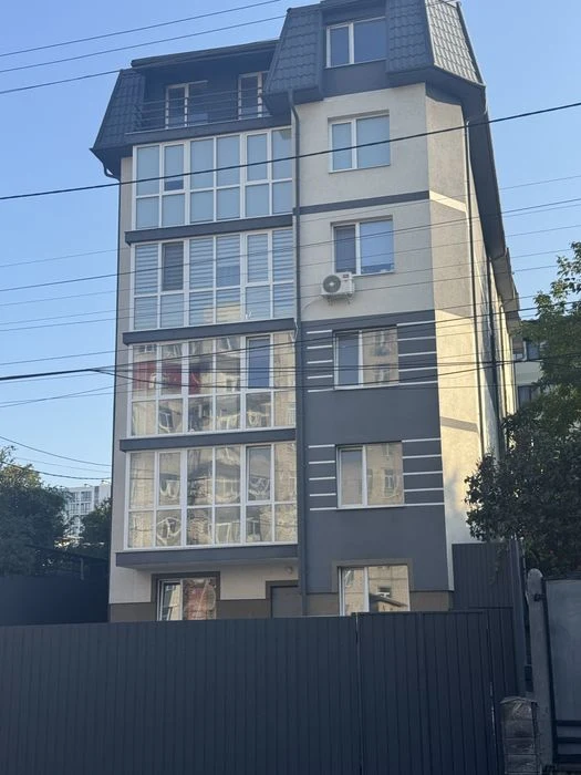 Сира 3кім вул.Гайова перший високий поверх