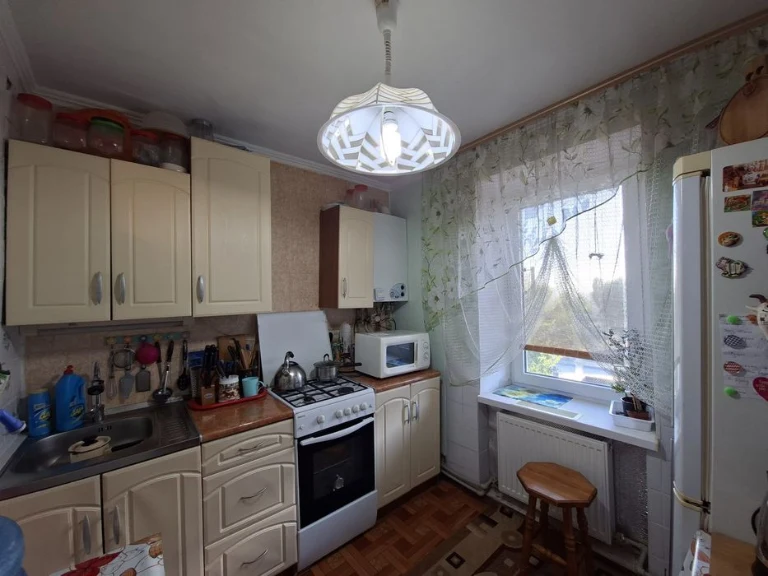 Продам 2к  вул.Незалежності Газ.опалення