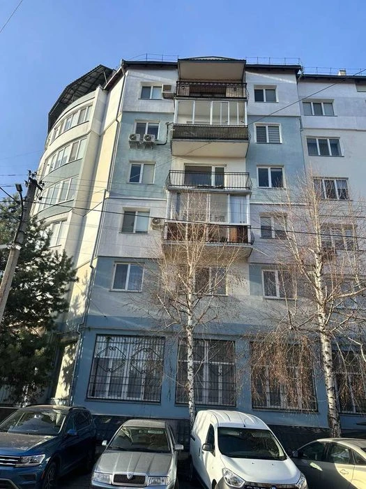 Двокімнатна квартира в центрі міста по вул. Курінного Чорнот