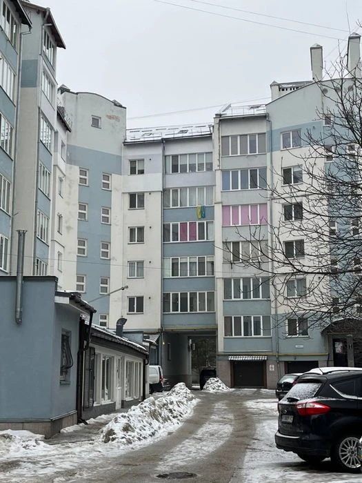 Двокімнатна квартира в центрі міста по вул. Курінного Чорнот