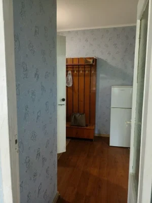For sale under renovation 1k metro Ippodrom, Lyatoshinskogo 8a