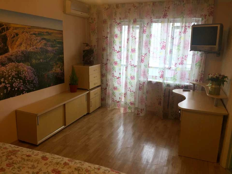 Квартира. Дніпро, Олександра Поля вул.