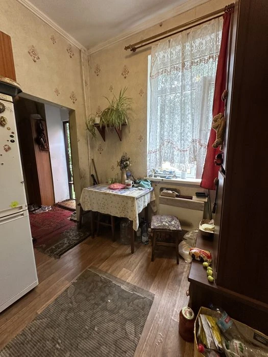 Продаж 3-кімнатної квартири у Залізничному районі м.Львова