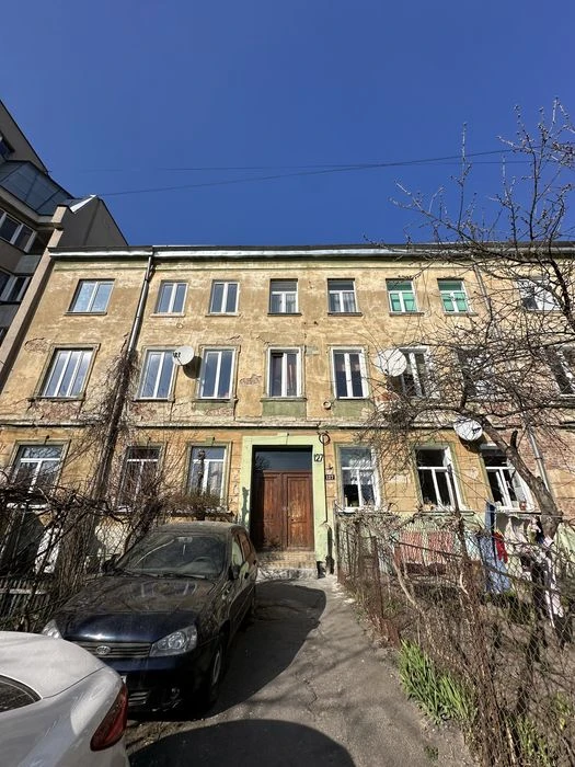 Продаж 3-кімнатної квартири 65.8 м.кв., вул Личаківська