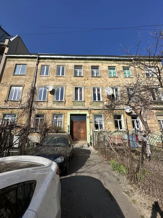 Продаж 3-кімнатної квартири 65.8 м.кв., вул Личаківська