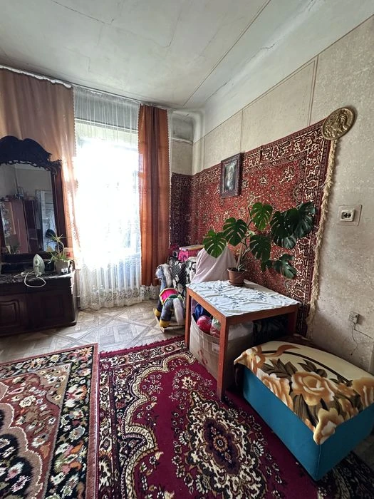 Продаж 3-кімнатної квартири 65.8 м.кв., вул Личаківська