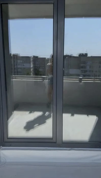 Продаж 1-кімнатної квартири 51.3 м.кв., вул. Соняшникова