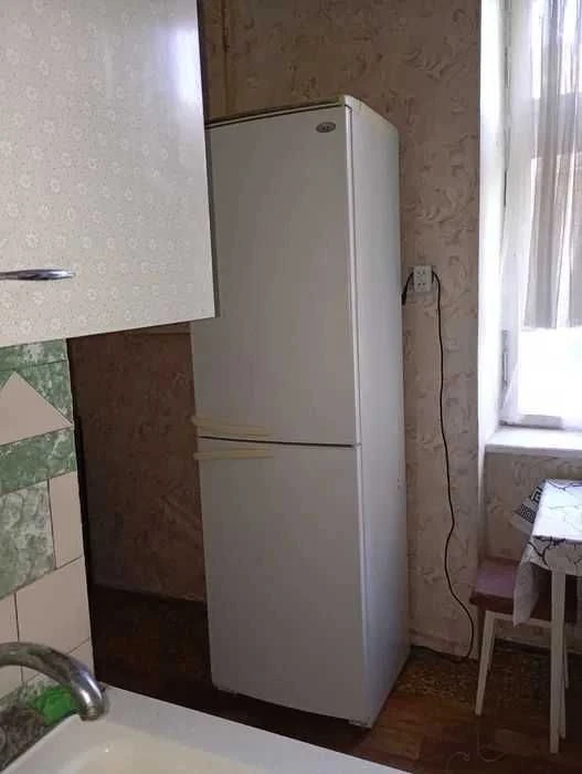 Продається простора 3-кімнатна квартира в центрі/Недорого