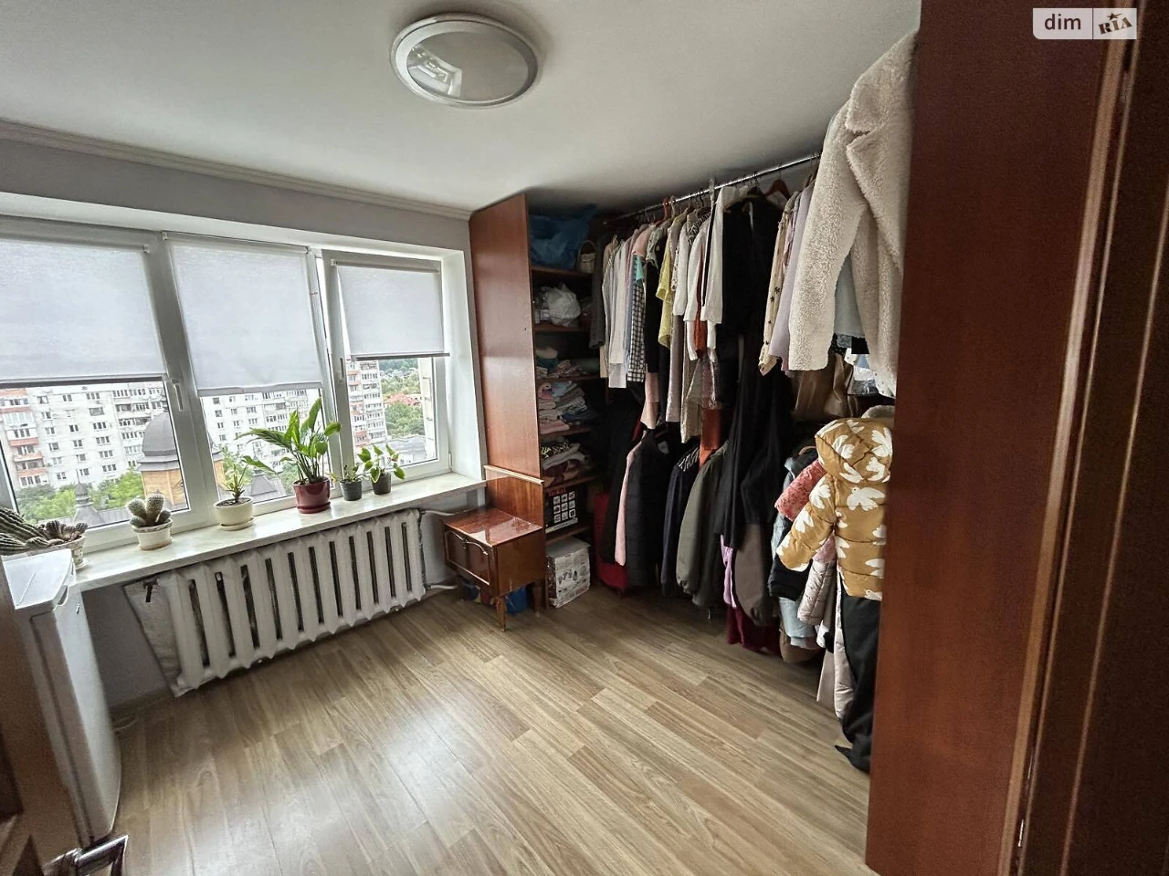 Продаж Квартира Рясне