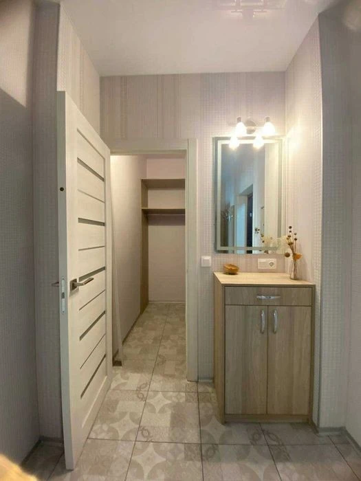 I will sell a 1-room apartment in the residential complex "Dynasty", Lypkivskoho St.