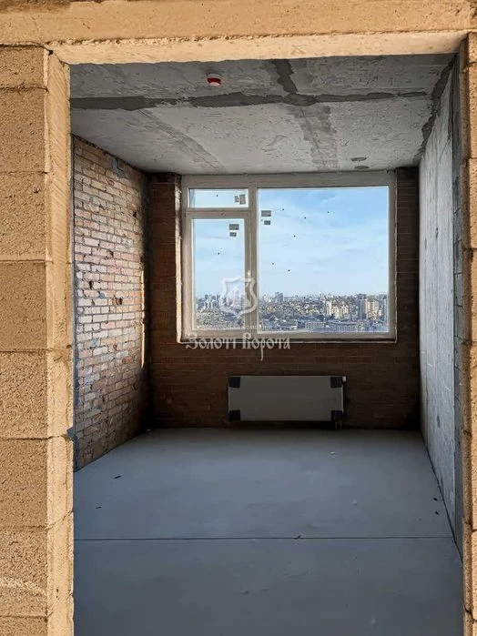 Квартира, 3к. Під ремонт. ЖК Manhattan city. пр-т Берестейсь