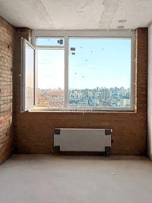 Квартира, 3к. Під ремонт. ЖК Manhattan city. пр-т Берестейсь