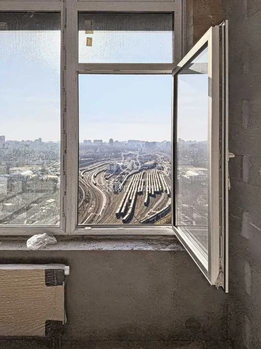 Квартира, 3к. Під ремонт. ЖК Manhattan city. пр-т Берестейсь