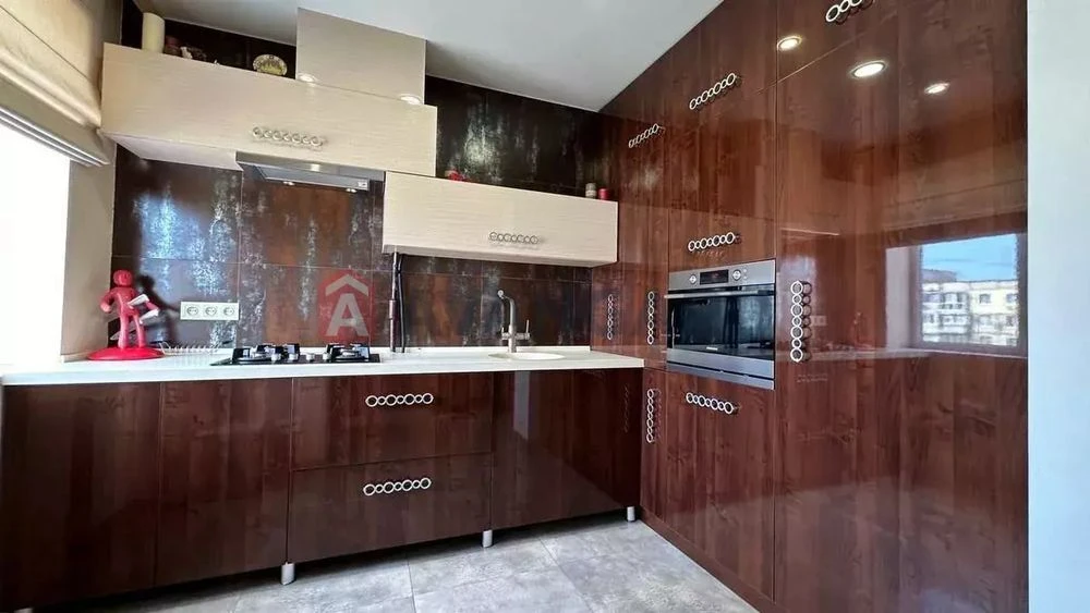 3 bedroom apartment for sale