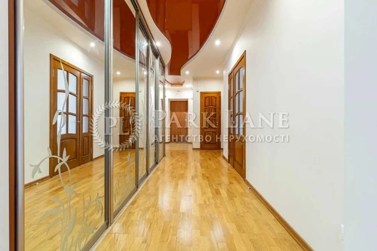 Продаж 3к квартири Лікоград вул Ю.Здановської (Ломоносова) 6