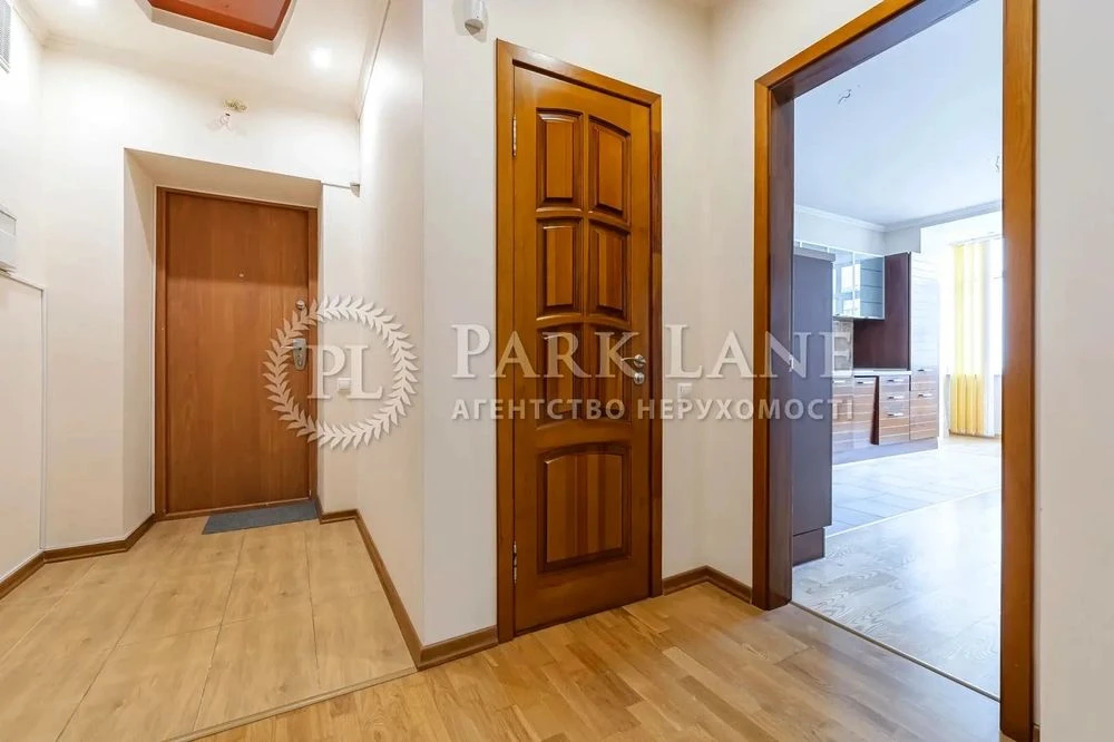 Продаж 3к квартири Лікоград вул Ю.Здановської (Ломоносова) 6