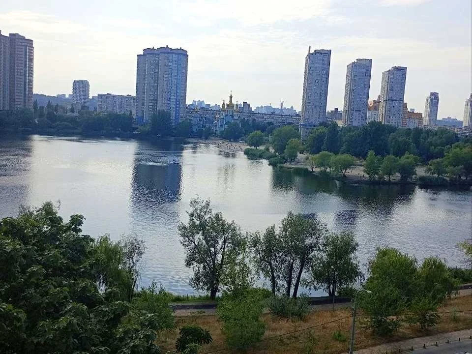 Квартира. Київ, Березняківська вул.