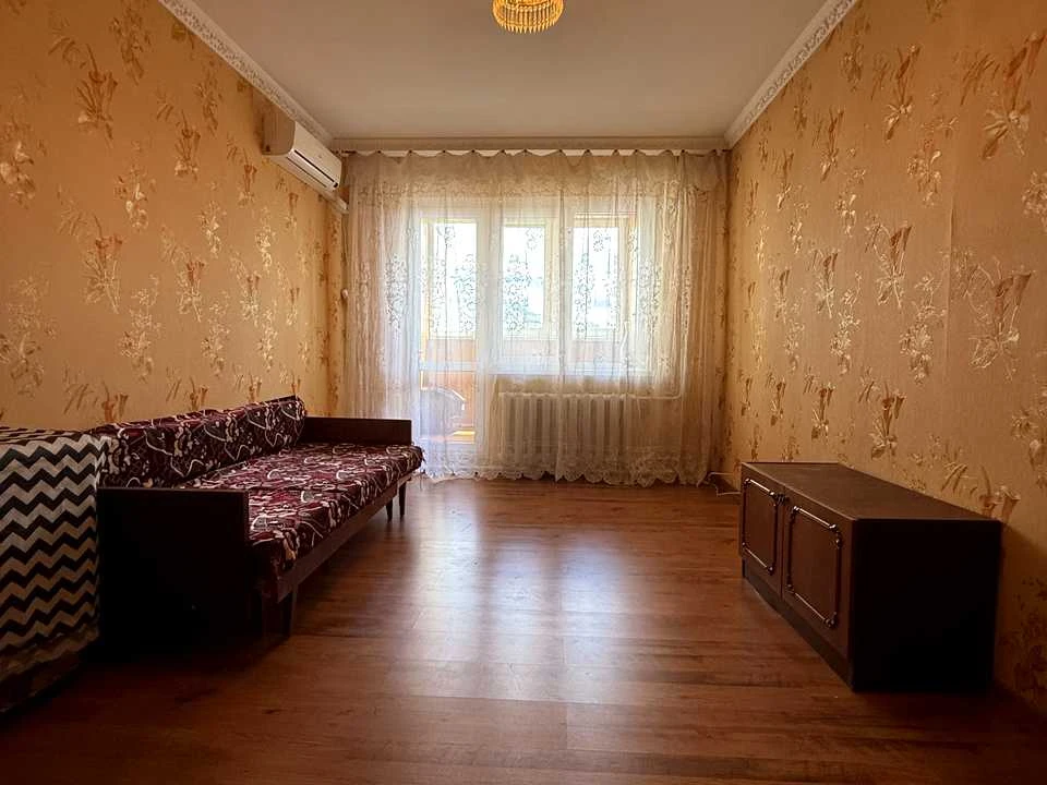 Квартира. Київ, Академіка Єфремова вул. (Командарма Уборевич