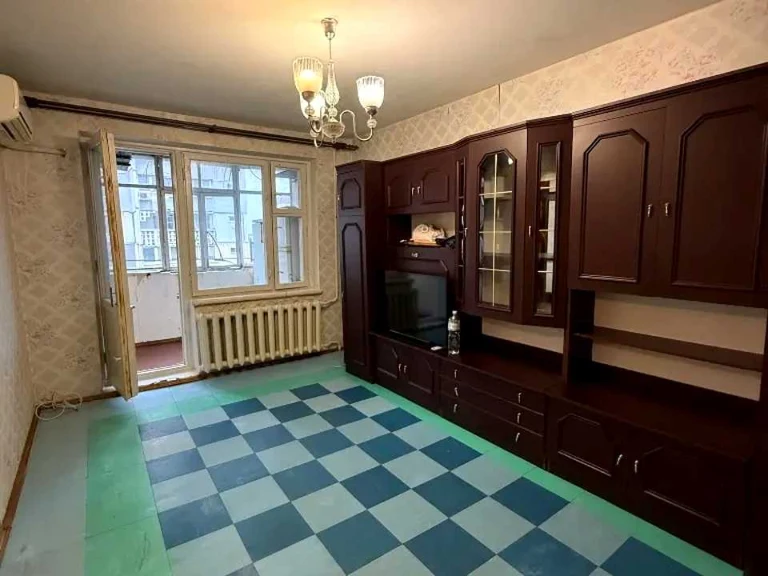 Квартира. Дніпро, Миру просп.