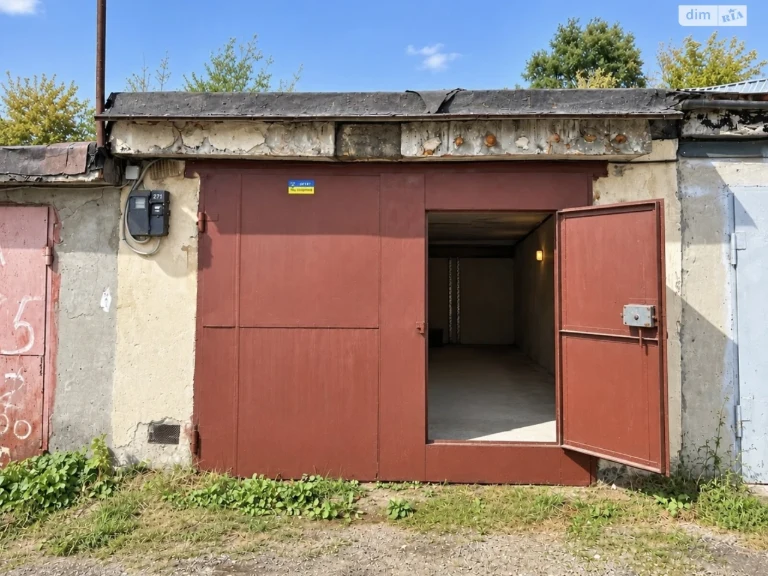 Продаж Місце в гаражному кооперативі Березняки