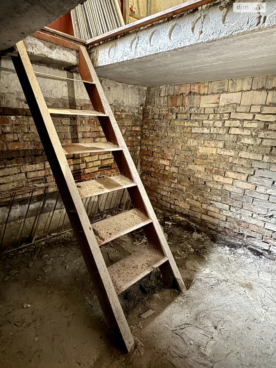 Продаж Місце в гаражному кооперативі Березняки