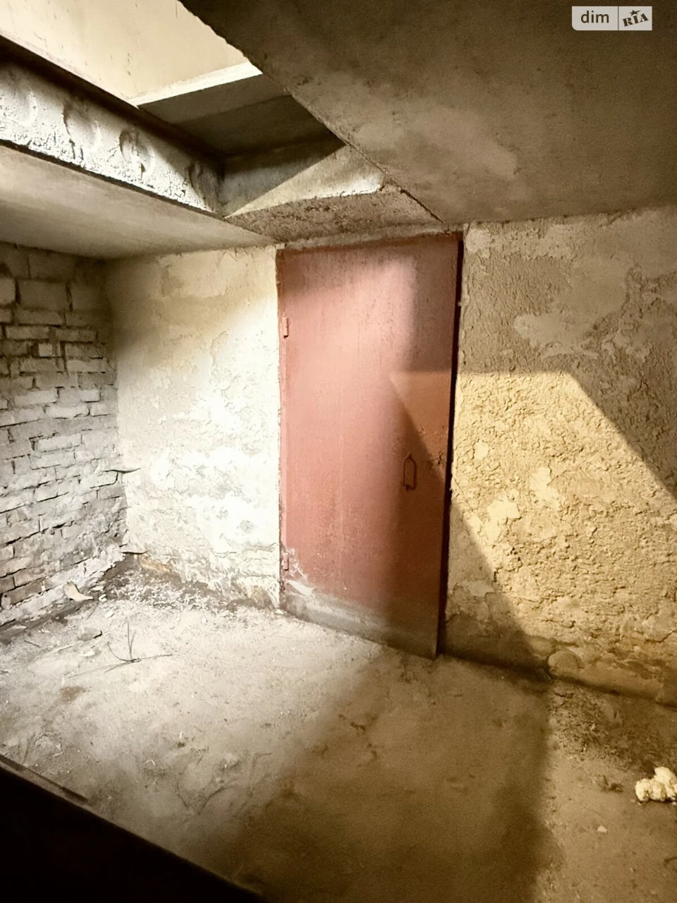 Продаж Місце в гаражному кооперативі Березняки