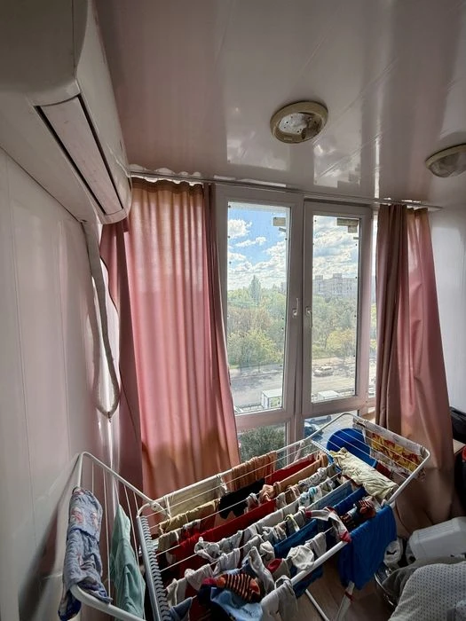 продам двокімнатну квартиру проспект Слобожанський