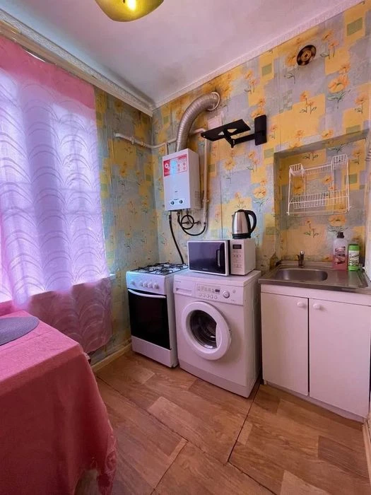 Продаж 2х кімнатна квартира біля парку Зелений Гай