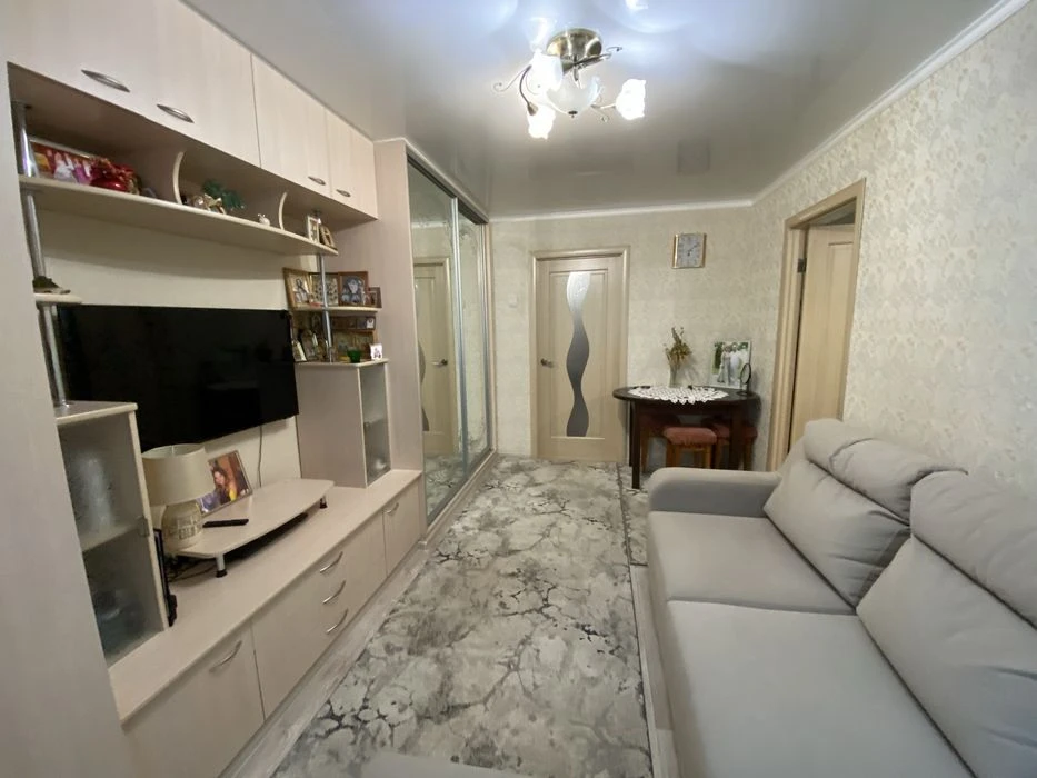 Продается 3-х к. квартира по ул Океановская в Корабельном ра