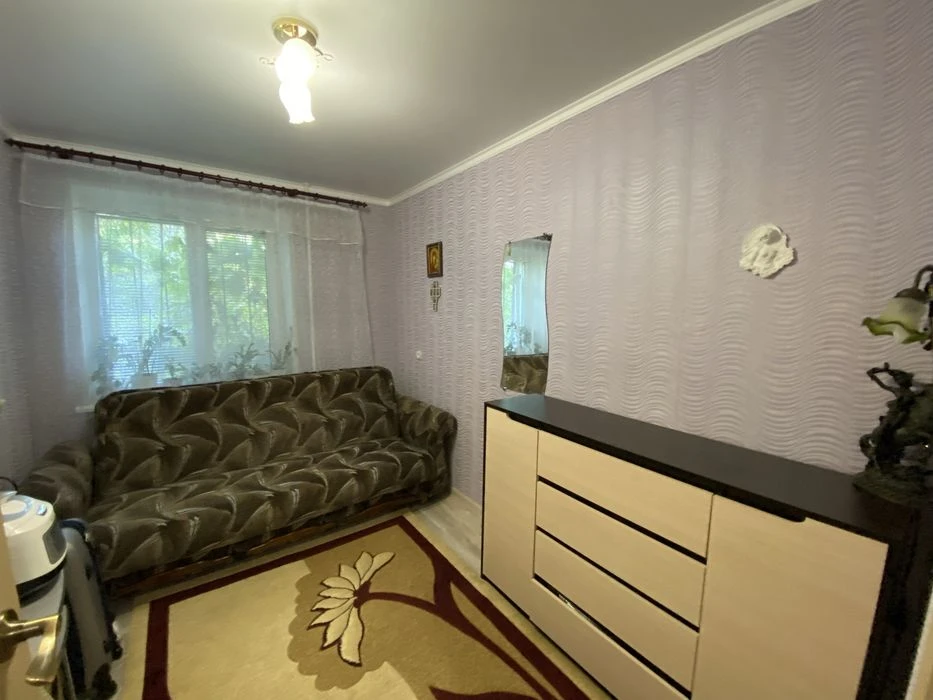 Продается 3-х к. квартира по ул Океановская в Корабельном ра