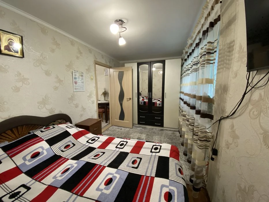 Продается 3-х к. квартира по ул Океановская в Корабельном ра