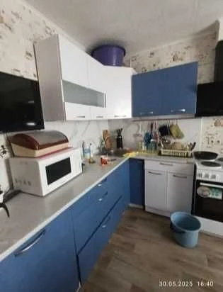 Продам 2 комн. кв. метро Индустриальная, ул. Роганская