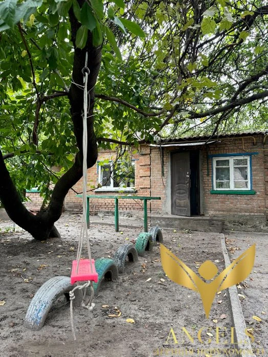Продаж 6-кімнатного будинку з можливістю розділу на два вход