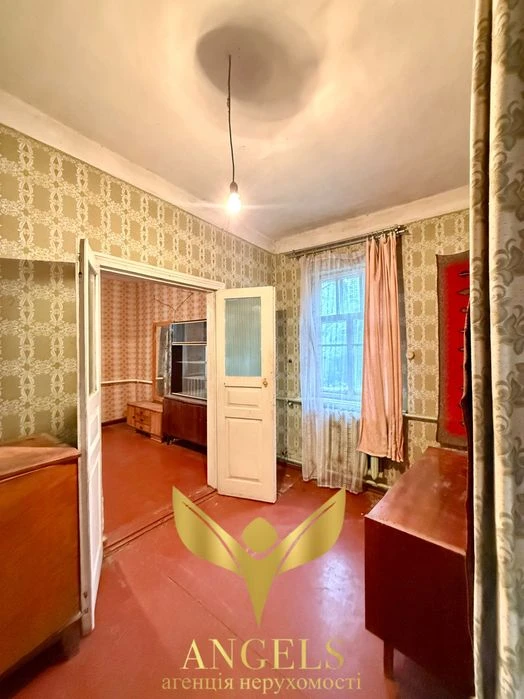 Продаж 6-кімнатного будинку з можливістю розділу на два вход