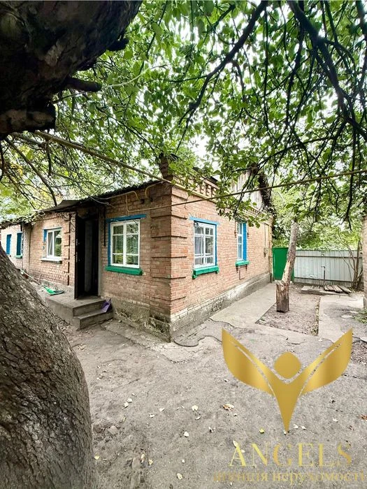 Продаж 6-кімнатного будинку з можливістю розділу на два вход