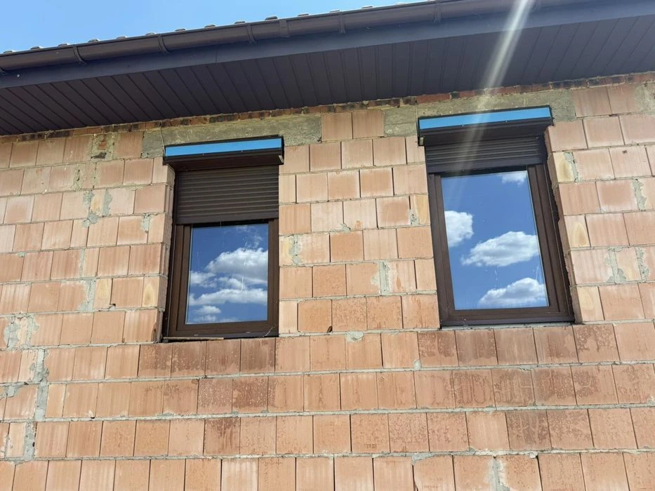 Продам будинок в передмісті Луцька