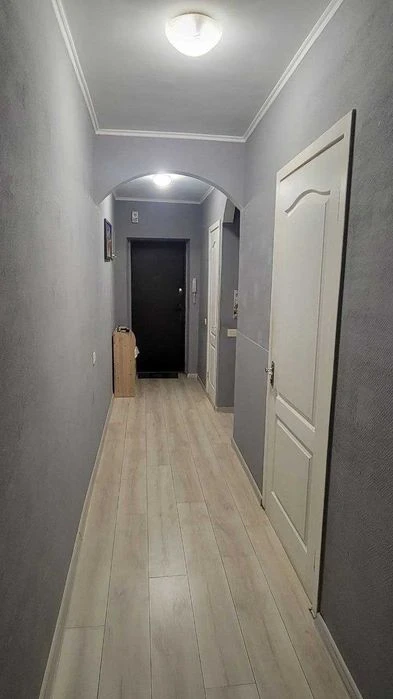 Без %. 3 кімнати роздільні, 2 поверх, Газ. 10 мін до центра,