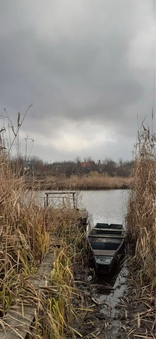 Ділянка на березі річки