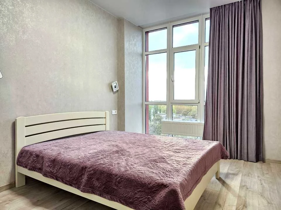 Квартира. Одеса, Академіка Філатова вул., 2 к