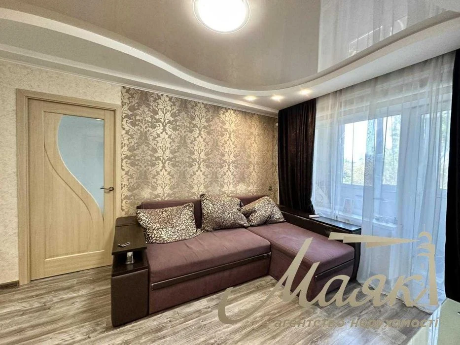 Продаж 2 кімнатної квартири Комунарський рн-ні