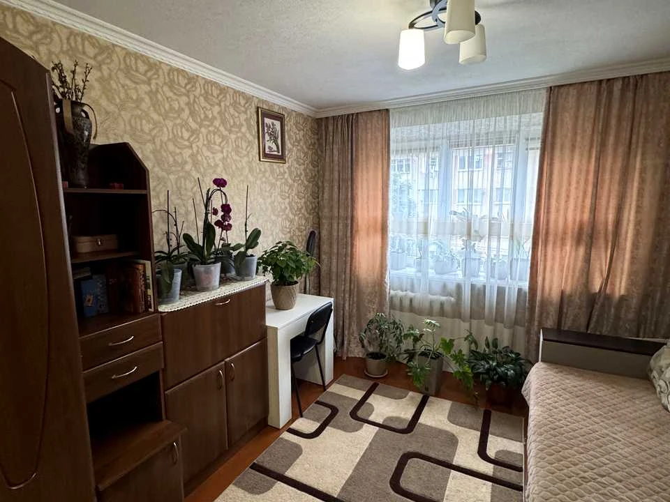 Квартира. Івано-Франківськ, Євгена Коновальця вул.