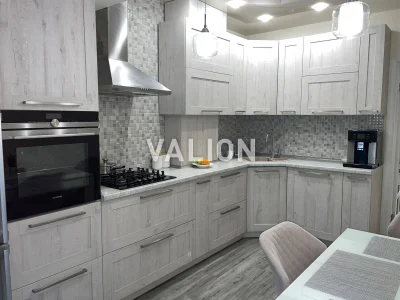 Продаж 3-к квартири вул. Радистів 34