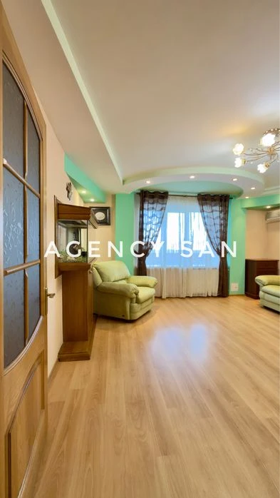 Продаж 3к квартири вул. Металлургів