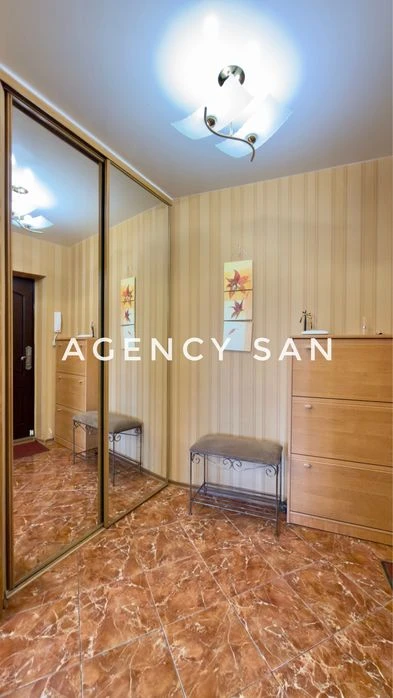 Продаж 3к квартири вул. Металлургів