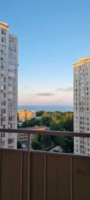 Продам 3-кімнатну квартиру в ЖК "Стікон" на Французському бу